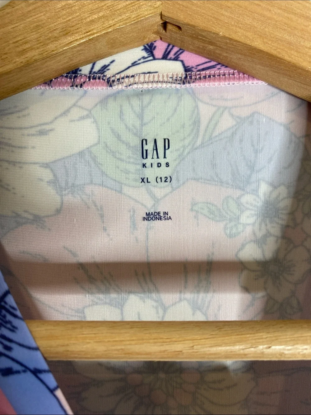 Gap Kids Floral Long Sleeve Rashguard Swim Top in Pink & Blue